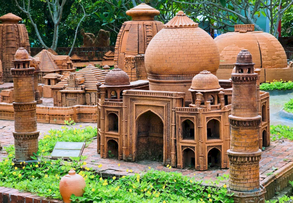 Thanh Ha Terracotta Park welcomes visitors daily, with affordable entrance fees for all ages